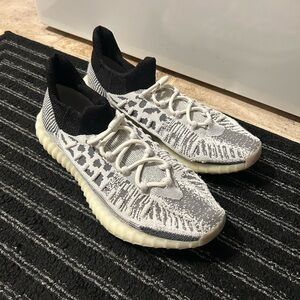 Yeezy Black and White Athletic Shoes